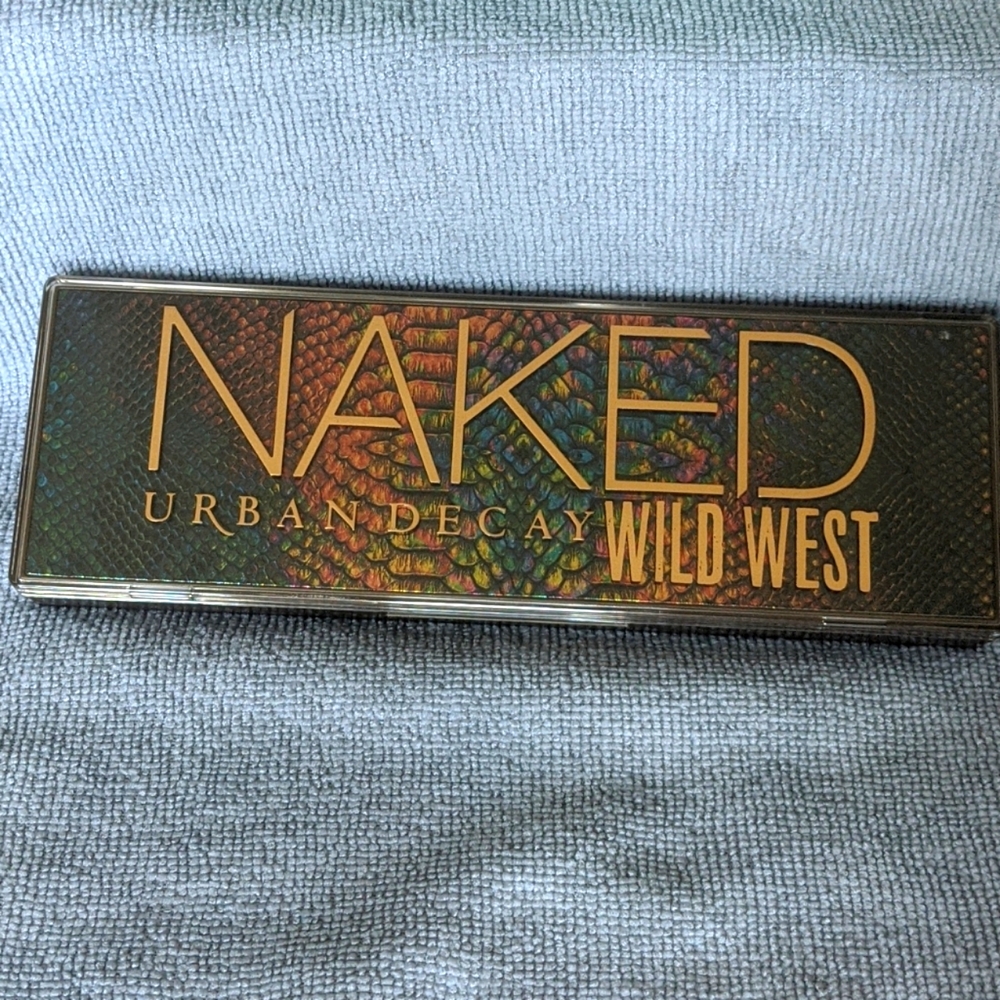 Urban Decay Wild West Eyeshadow palette